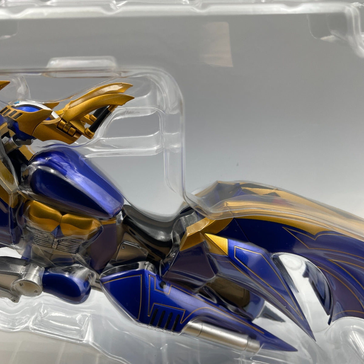S.H.Figuarts Kamen Rider Ryuki Dark raider Action Figure BANDAI