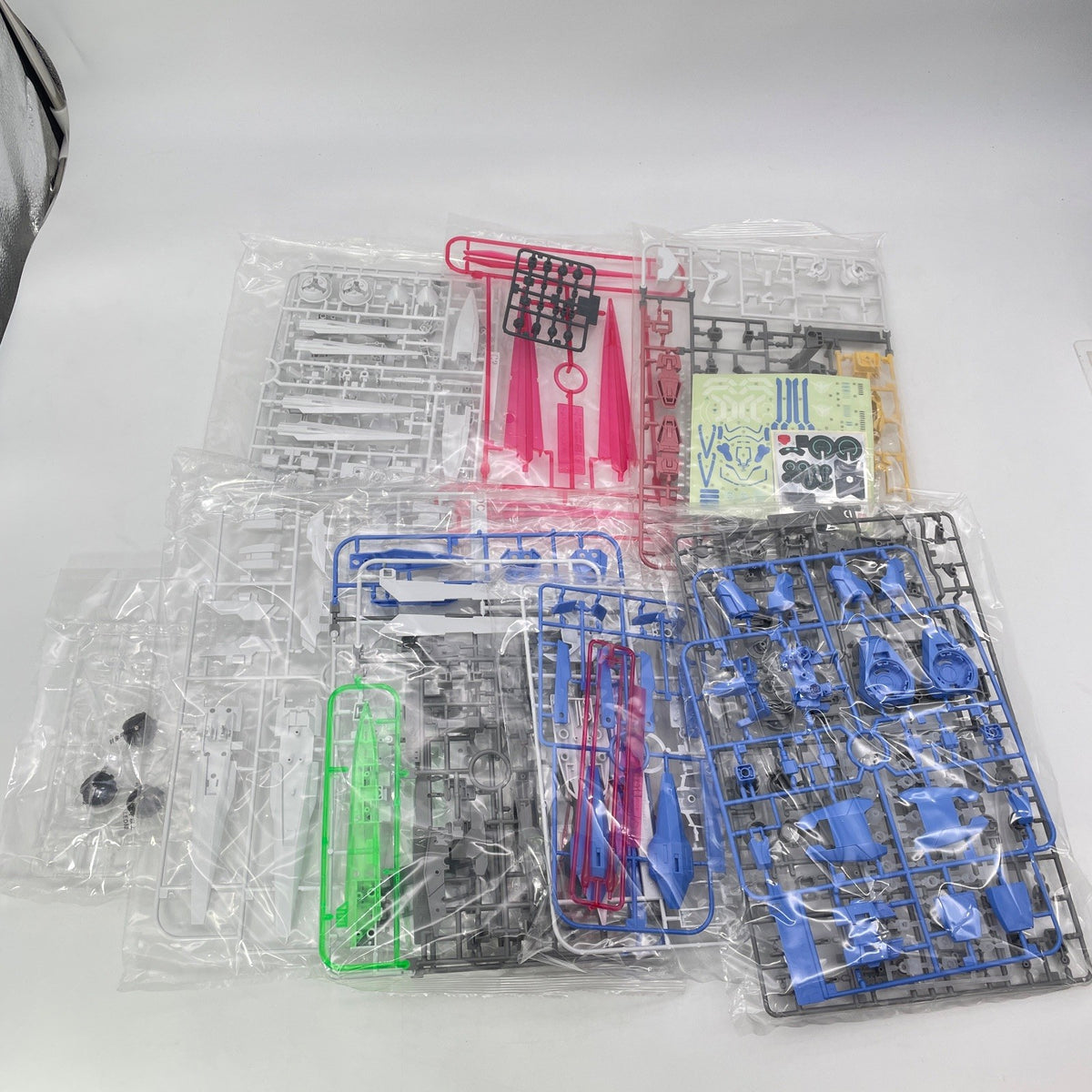 1/100 Mobile Suit Gundam OO RAISER Designers Color Ver. Model Kit BANDAI w/Box