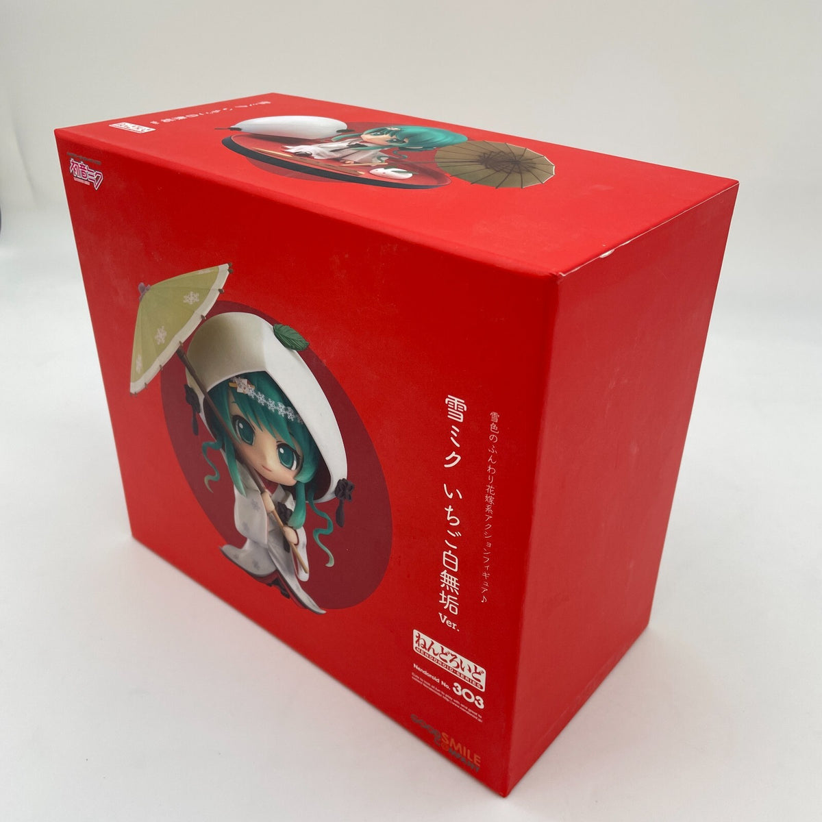 Nendoroid Hatsune Miku Snow Miku 2013 Strawberry White Kimono Ver.Figure #303