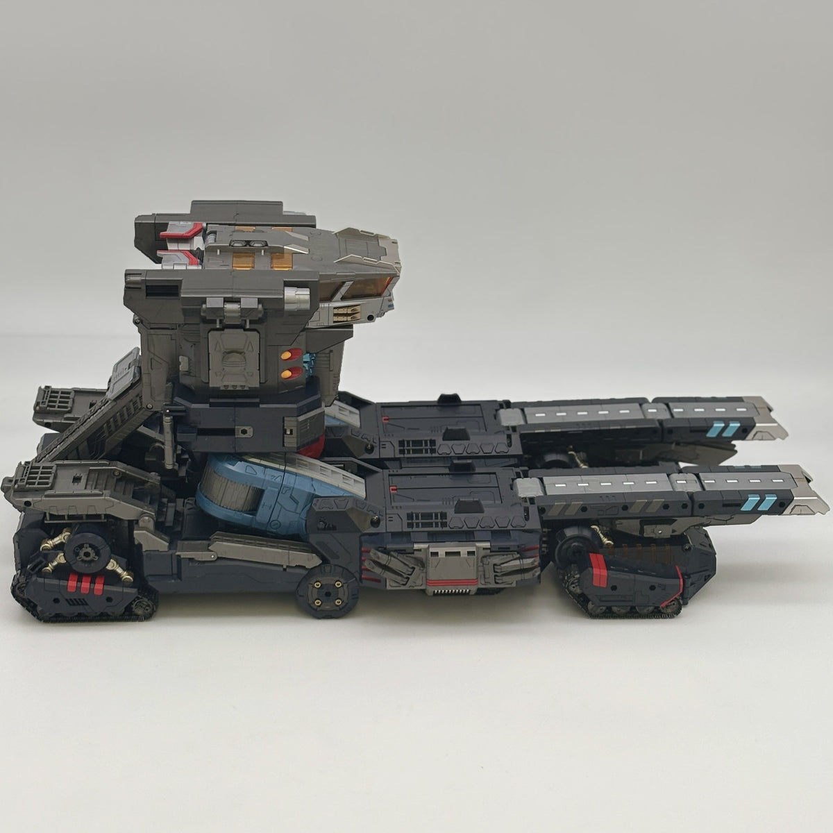 DA-95 Robot Base Land Mobile Battleship Grand Dion Diaclone