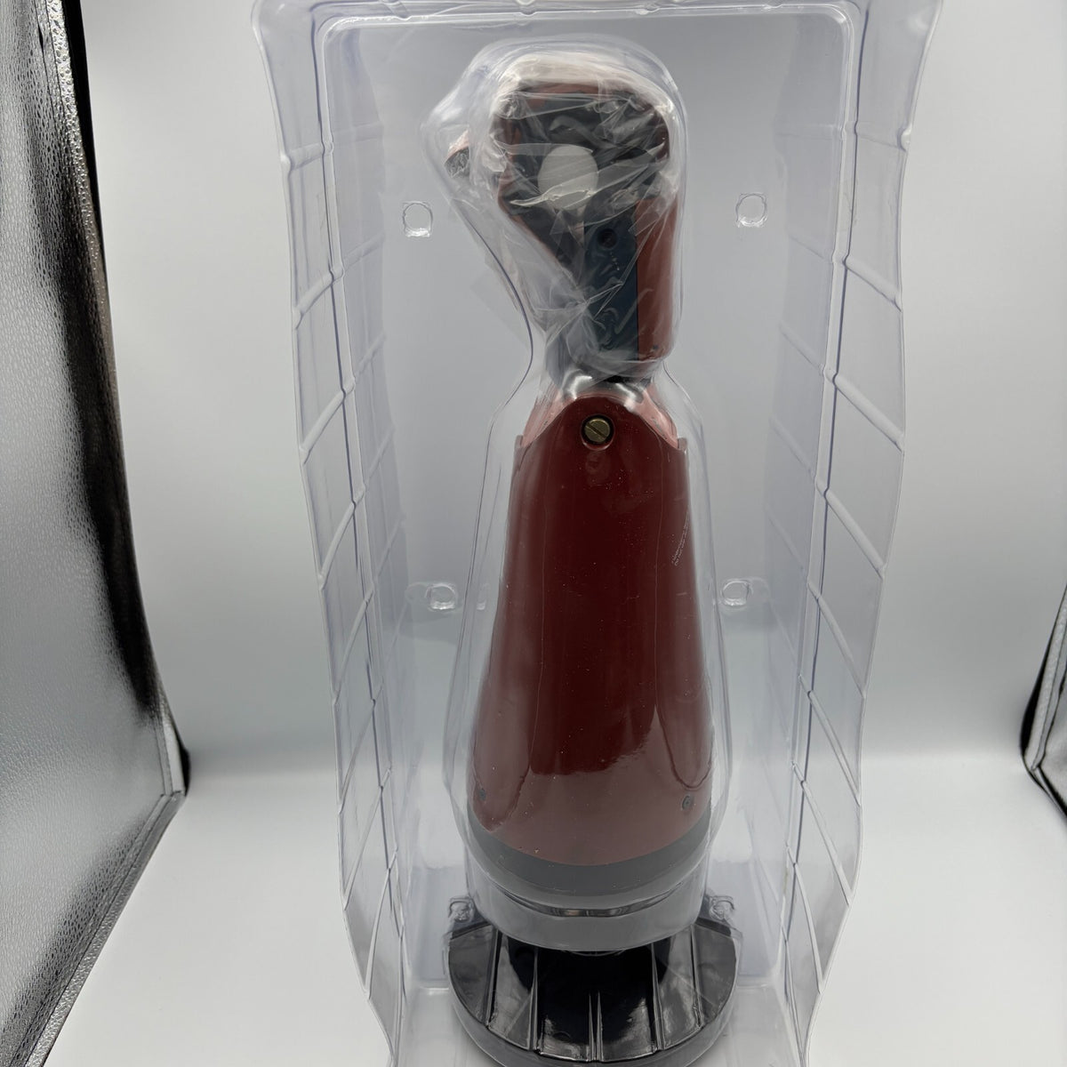 Metal Gear Solid V The Phantom Pain Bionic Arm Premium 1/1 Scale Figure 43cm