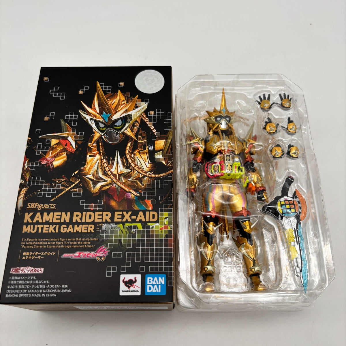 S.H.Figuarts Kamen Rider Ex-Aid Muteki Gamer Masked Rider Action Figure Bandai