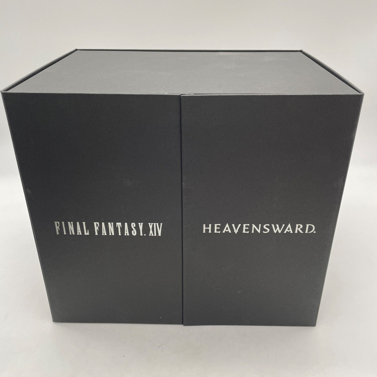 PS4 Final Fantasy XIV Ishgard Collector's Edition