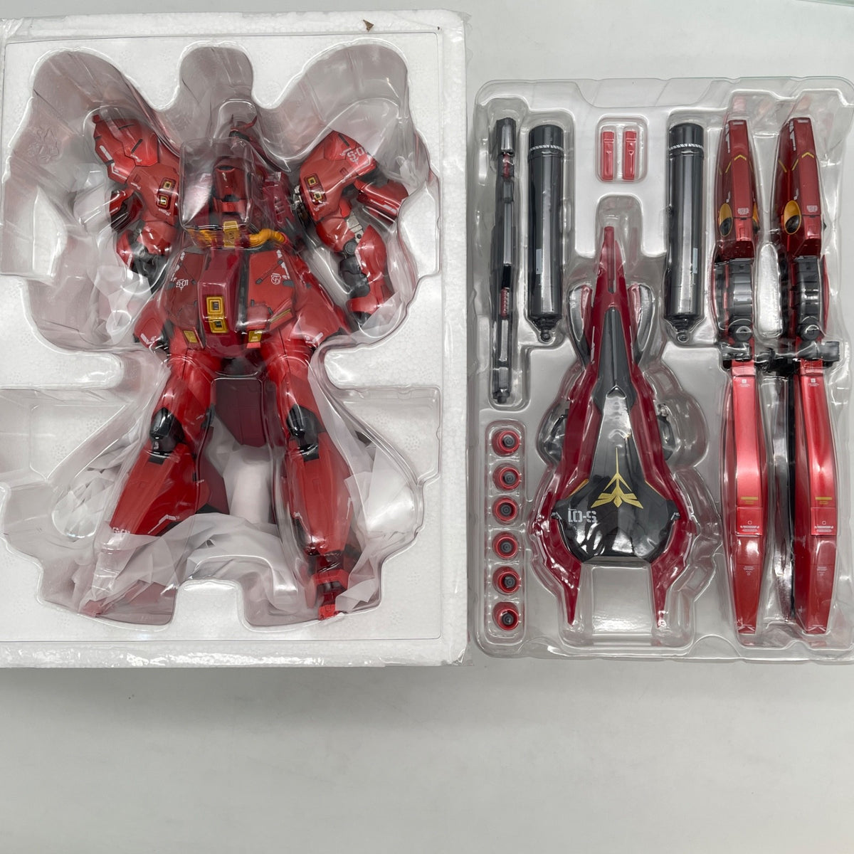 Chogokin MSN-04FF Sazabi Super Alloy Action Figure GUNDAM BANDAI