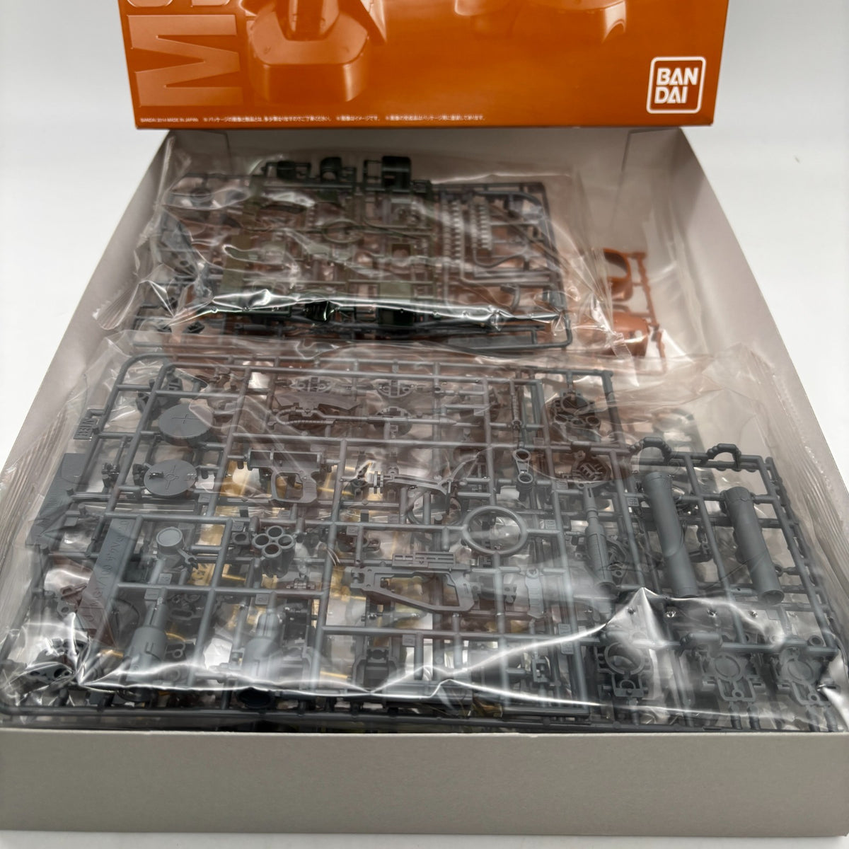 BANDAI Mobile Suit Gundam MSV MG MS-06FS Garma Zabi Machine Zaku II Model kit