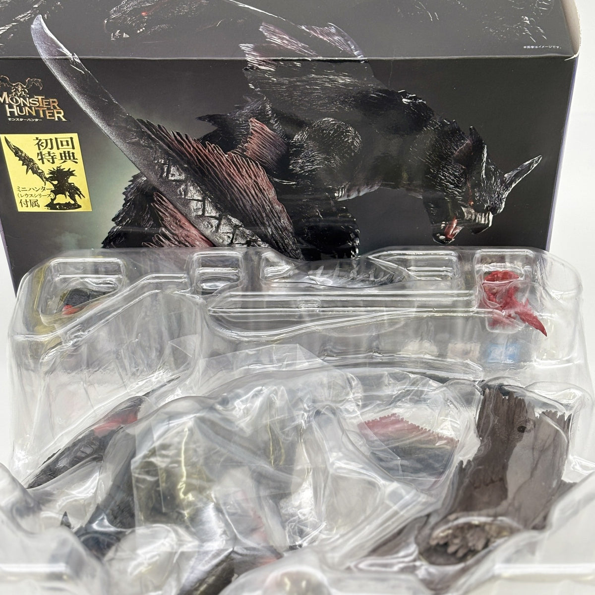 S.H.Monster Arts Monster Hunter World Iceborne Nargacuga Figure Bandai Japan Toy