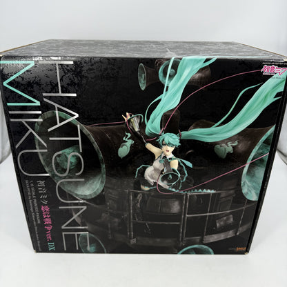 Hatsune Miku Love is War Ver. DX 1/8 Scale Figure Good Smile Company