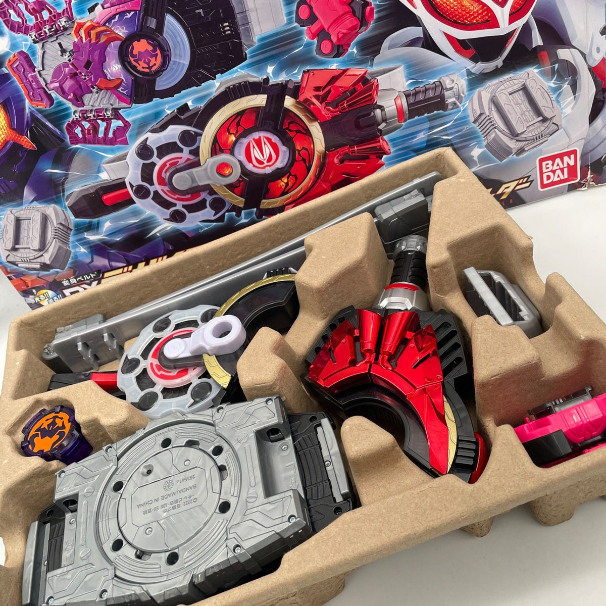 Kamen Rider Geats DX Desire Driver&Zombie Rays Buckle&Rays Buckle Holder Bandai