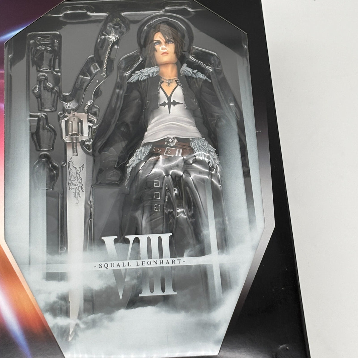 PLAY ARTS Kai DISSIDIA FINAL FANTASY VIII Squall Leonhart Figure Renewed Edition