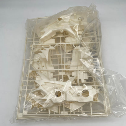 ZOIDS GENESIS GZ-018 GIL DRAGON WIVERN TYPE 1/72 scale TOMY Plastic model Toy