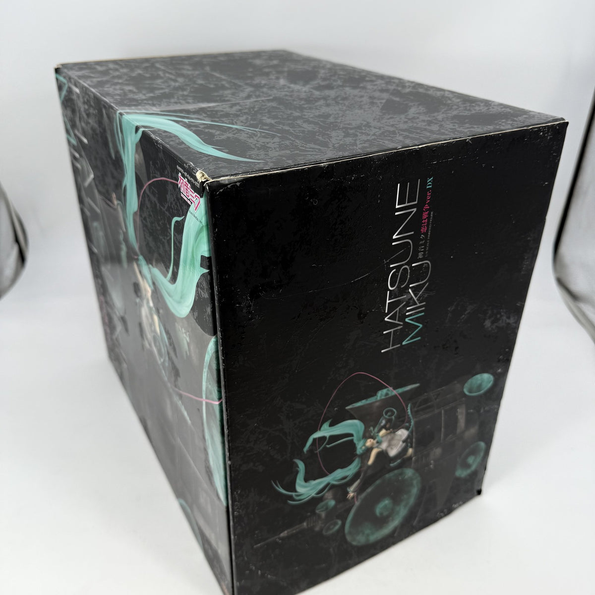 Hatsune Miku Love is War Ver. DX 1/8 Scale Figure Good Smile Company