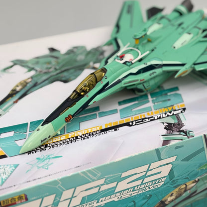 DX Chogokin Macross F RVF-25 Messiah Valkyrie Luca Angeloni Custom Renewal Ver.