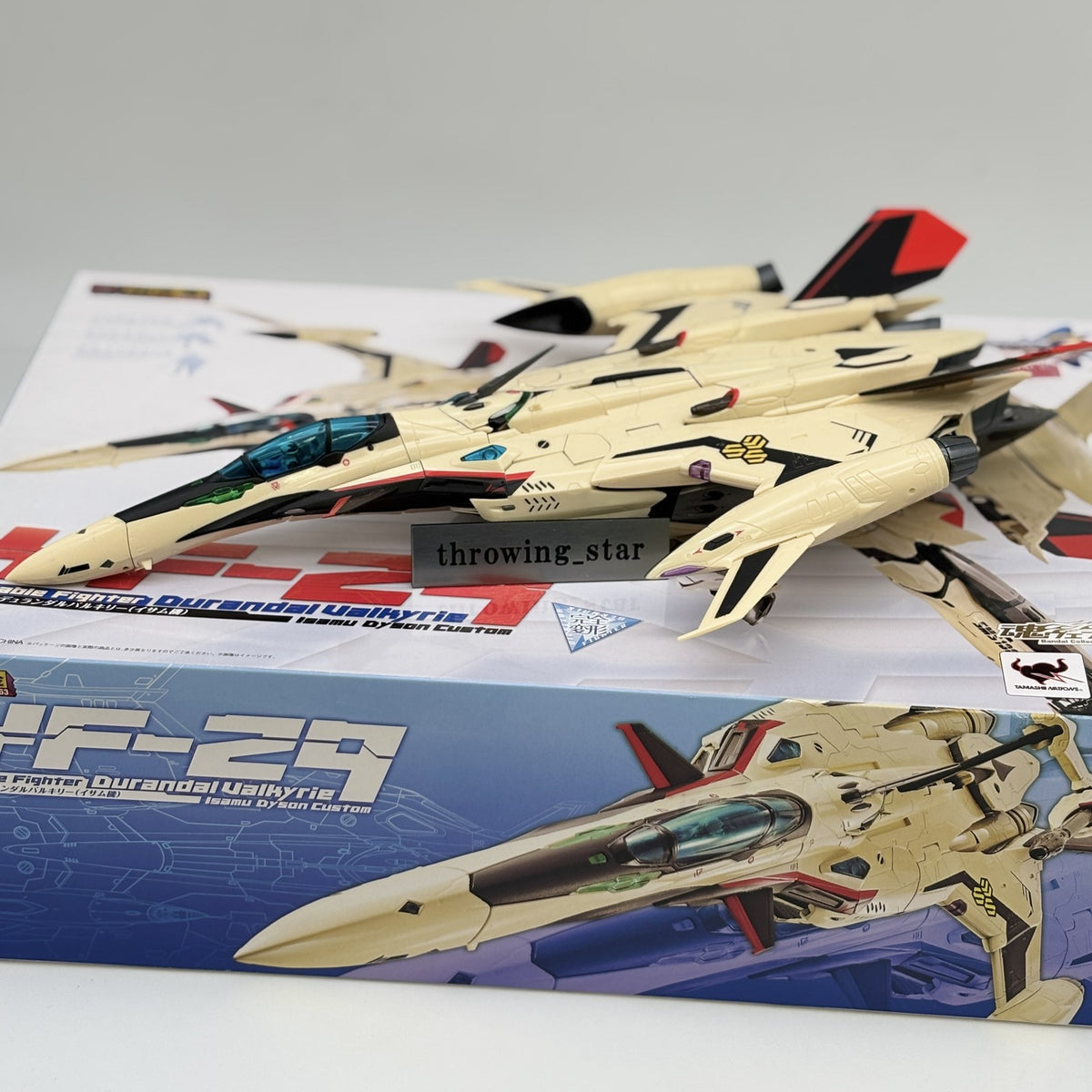 DX Chogokin Macross YF-29 Durandal Valkyrie Isamu machine Figure BANDAI