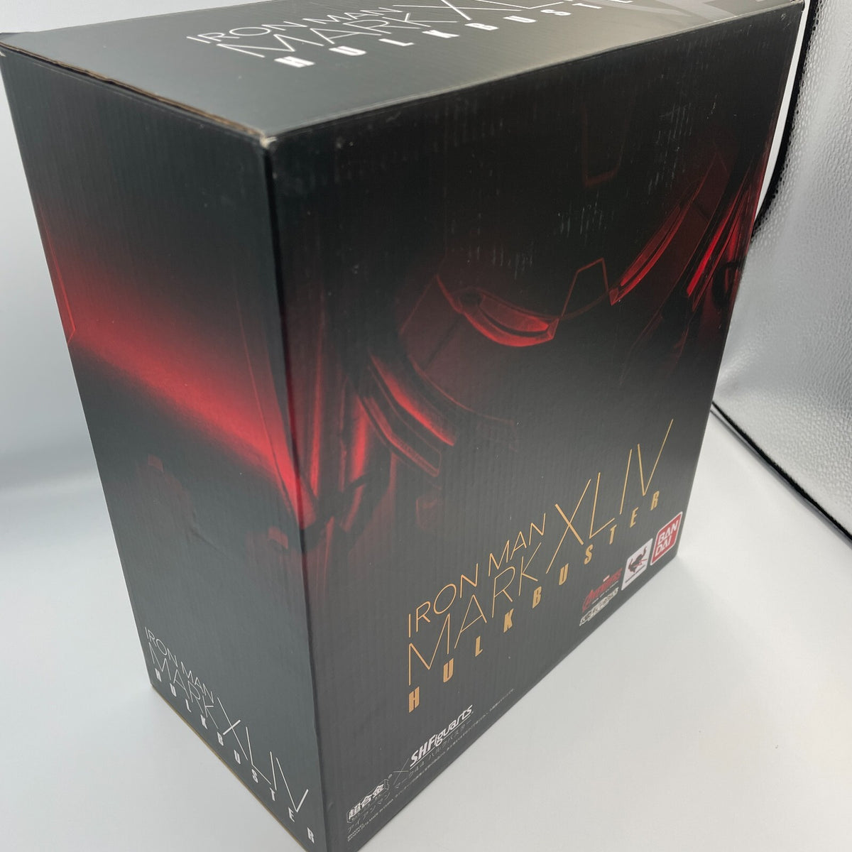 S.H. Figuarts x Chogokin Avengers Iron Man Hulk Buster MK44 Figure BANDAI Japan