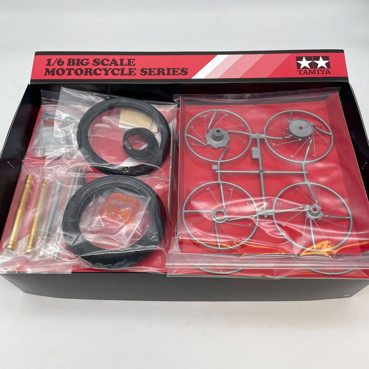 TAMIYA 1/6 Motorcycle Series No.42 Honda CRF 1000 L Africa Twin Display Model