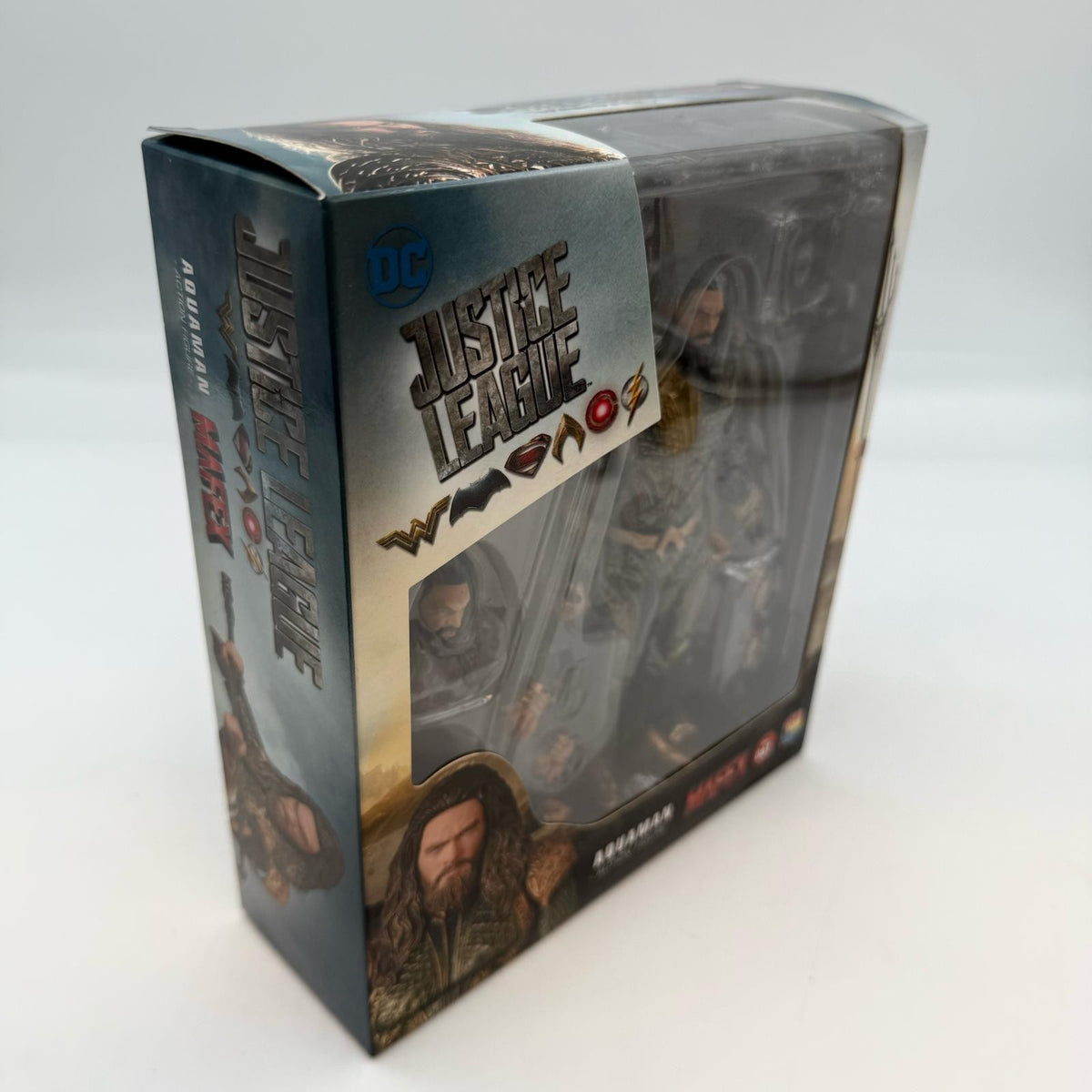 MAFEX No.061 AQUAMAN Action Figure JUSTICE LEAGUE Medicom Toy