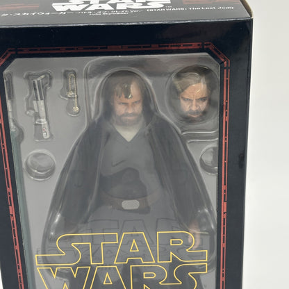 S.H.Figuarts STAR WARS The Last Jedi Luke Skywalker Battle of Crate Ver. BANDAI