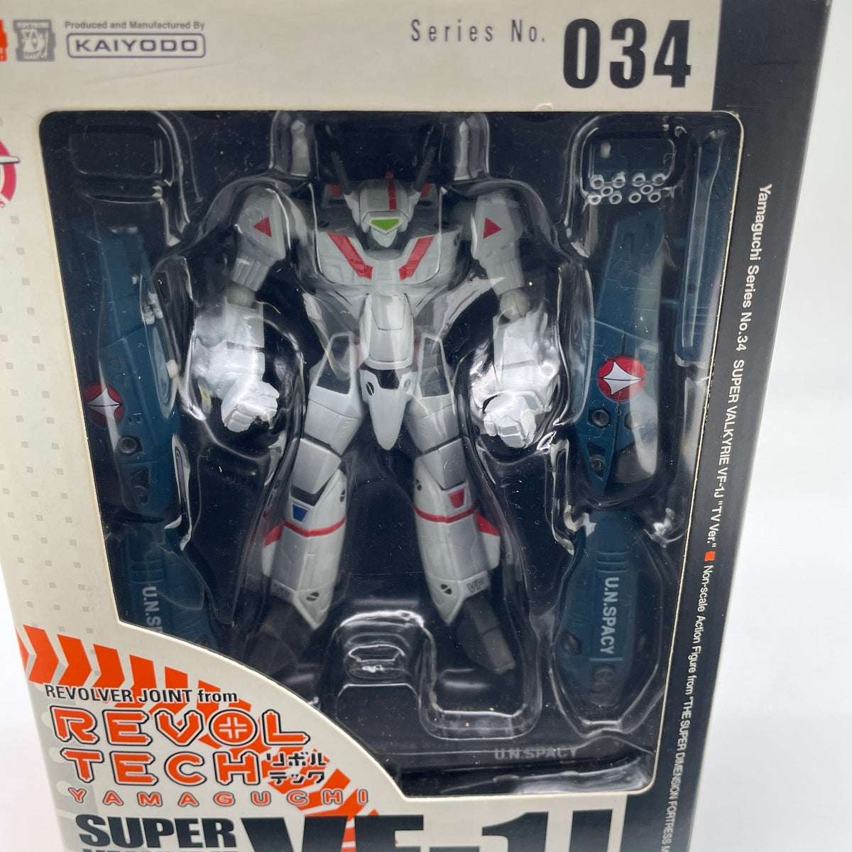 Revoltech Yamaguchi No.034 Super Valkyrie VF-1J TV Ver. Teruki Ichijo Figure