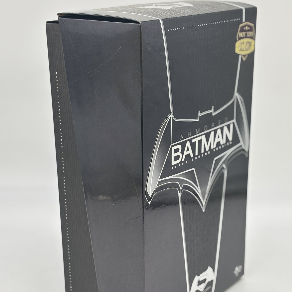 Movie Masterpiece Hot Toys MMS356 Armored Batman Black Chrome 1/6 Figure Japan