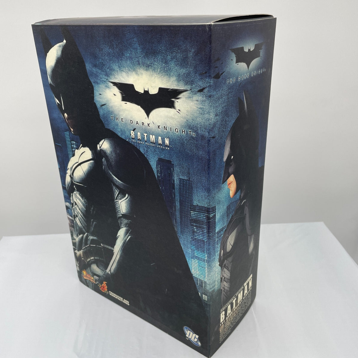 Movie Masterpiece Dark Knight Batman Original Costume Ver 2008 Hot toys Japan