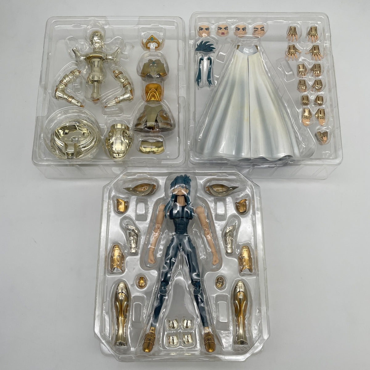 Aquarius Camus Figure Saint Seiya Saint Cloth Myth EX Bandai