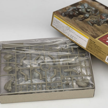 1/35 Raptor & Rapoon (set of 2) Plastic model Ma.K Maschinen Krieger Aquamarine