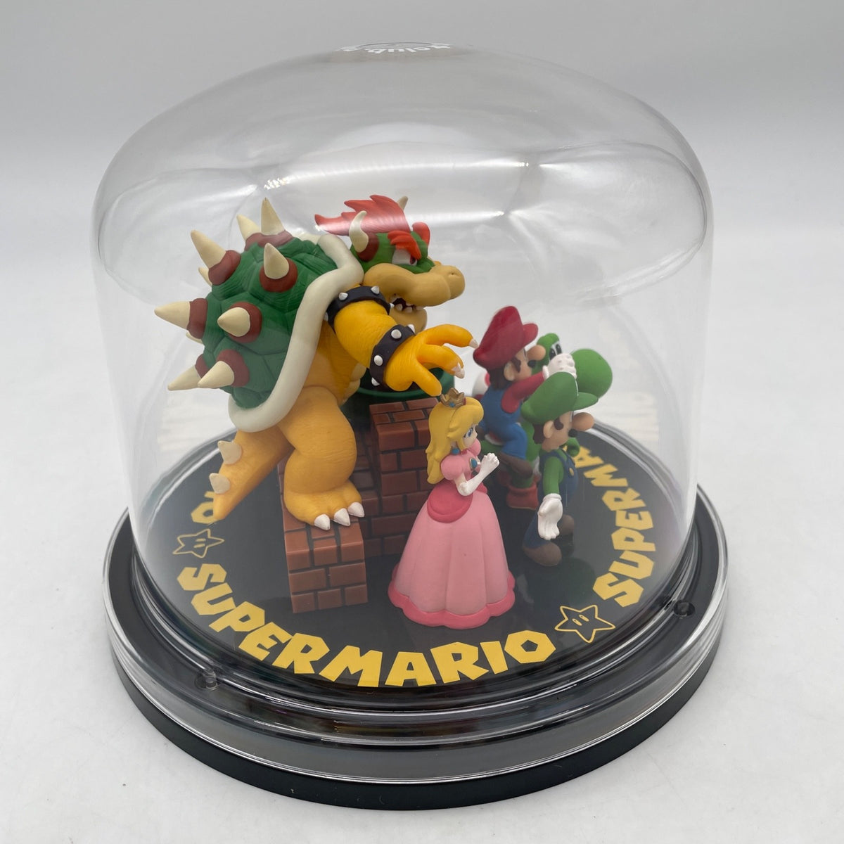 Club Nintendo Official Super Mario Characters Platinum Reward Figure 2010