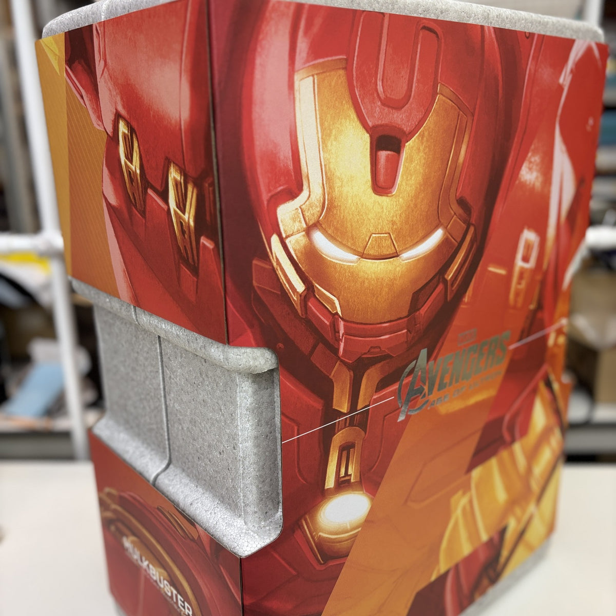 Hot Toys Hulkbuster 1/6 Scale Figure MMS285 Avengers Age of Ultron