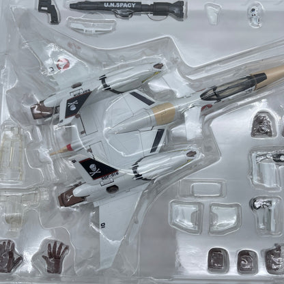 Macross HI-METAL R Super Dimension Fortress VF-4 Lightning III Robotech