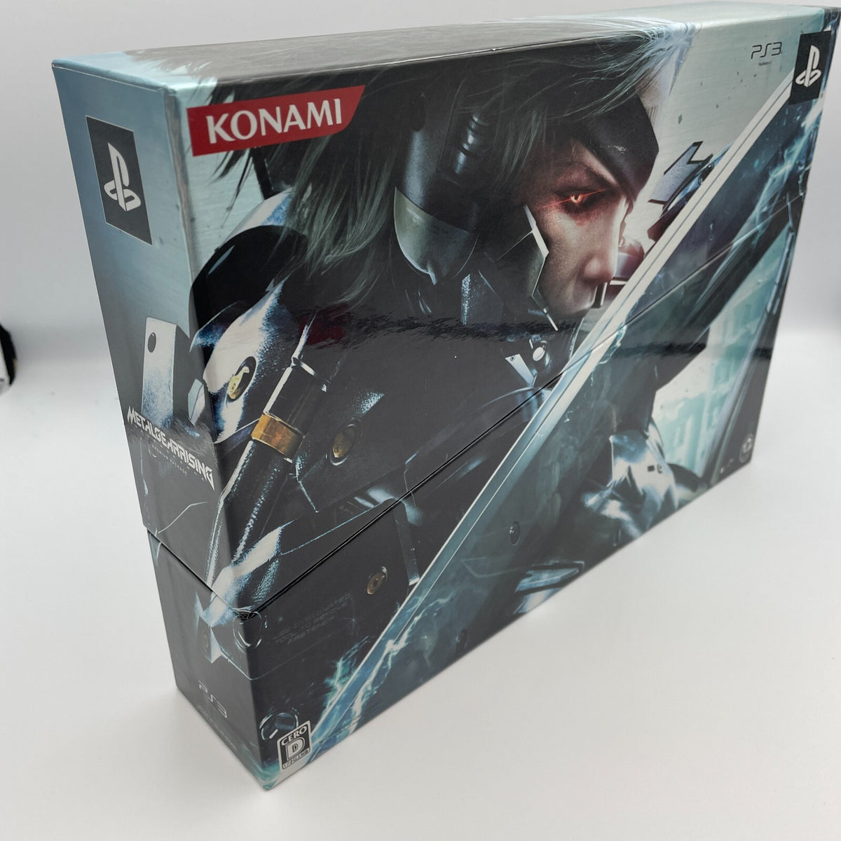 PS3 Metal Gear Rising Revengeance Premium Package Limited Edition Figure Book CD