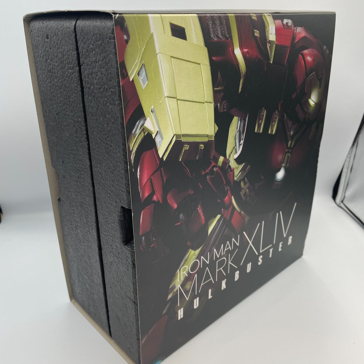 S.H. Figuarts x Chogokin Avengers Iron Man Hulk Buster MK44 Figure BANDAI Japan