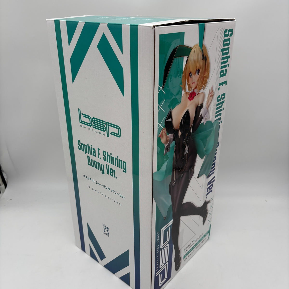 FREEing Bunny Suit Planning Sophia F Bunny Ver. 1/4 Scale Plastic Painted Figure