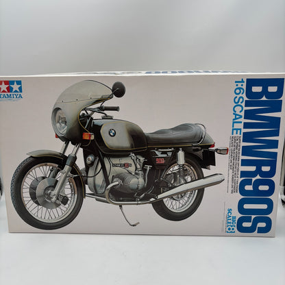 Tamiya Bike BMW R90S 1/6 scale Motorcycle Series Plastic Model Kit