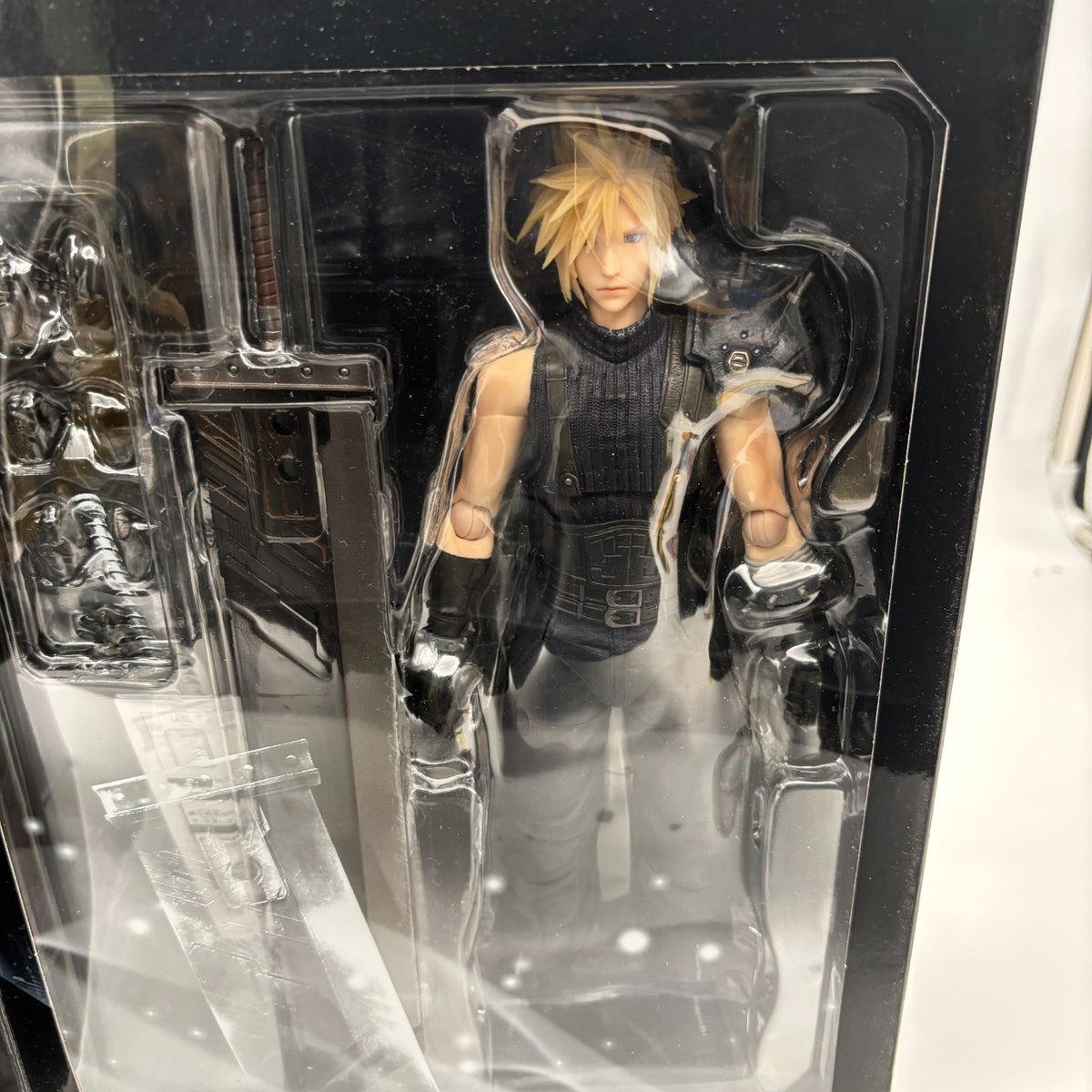 Figure PLAY ARTS Kai Cloud Strife Version2 "FINAL FANTASY VII Remake" Japan