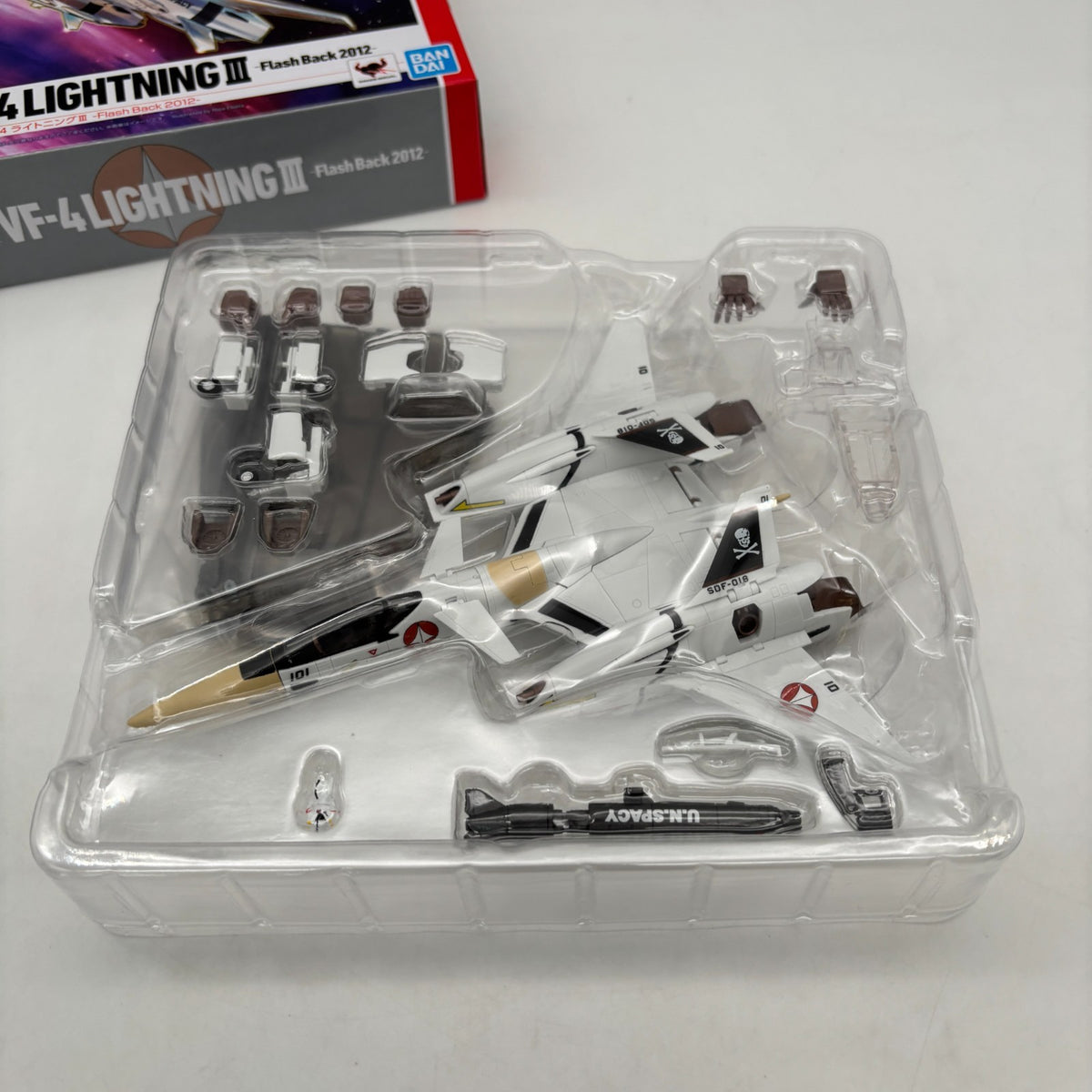 HI-METAL R VF-4 Lightning III Flash Back 2012 Macross Flash Back 2012 BANDAI