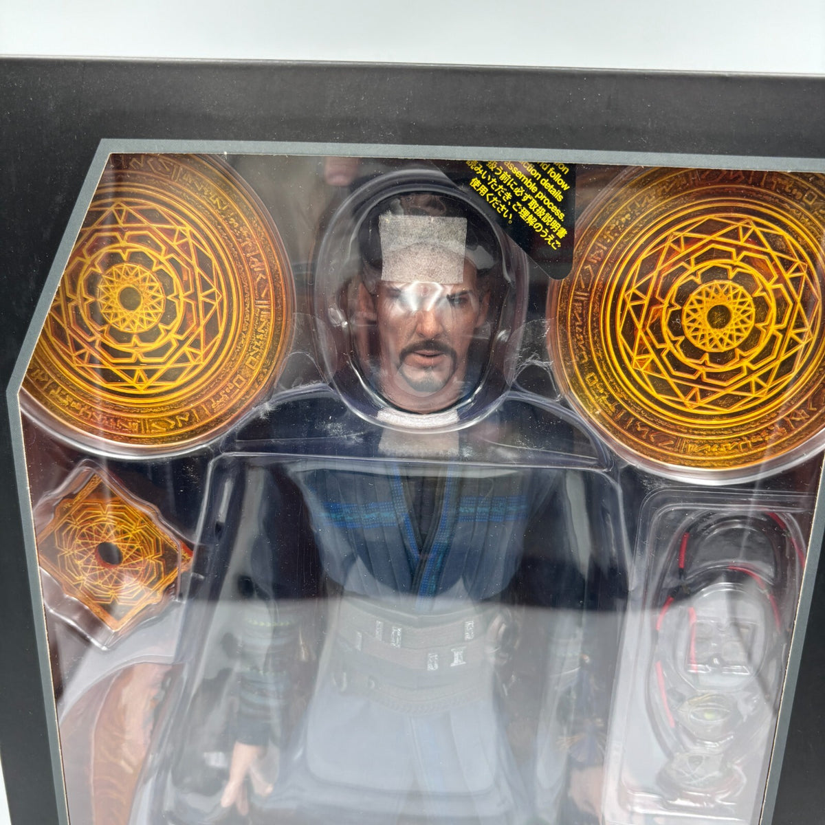 Hot Toys Avengers Infinity War Doctor Strange Figure Movie Masterpiece MMS484