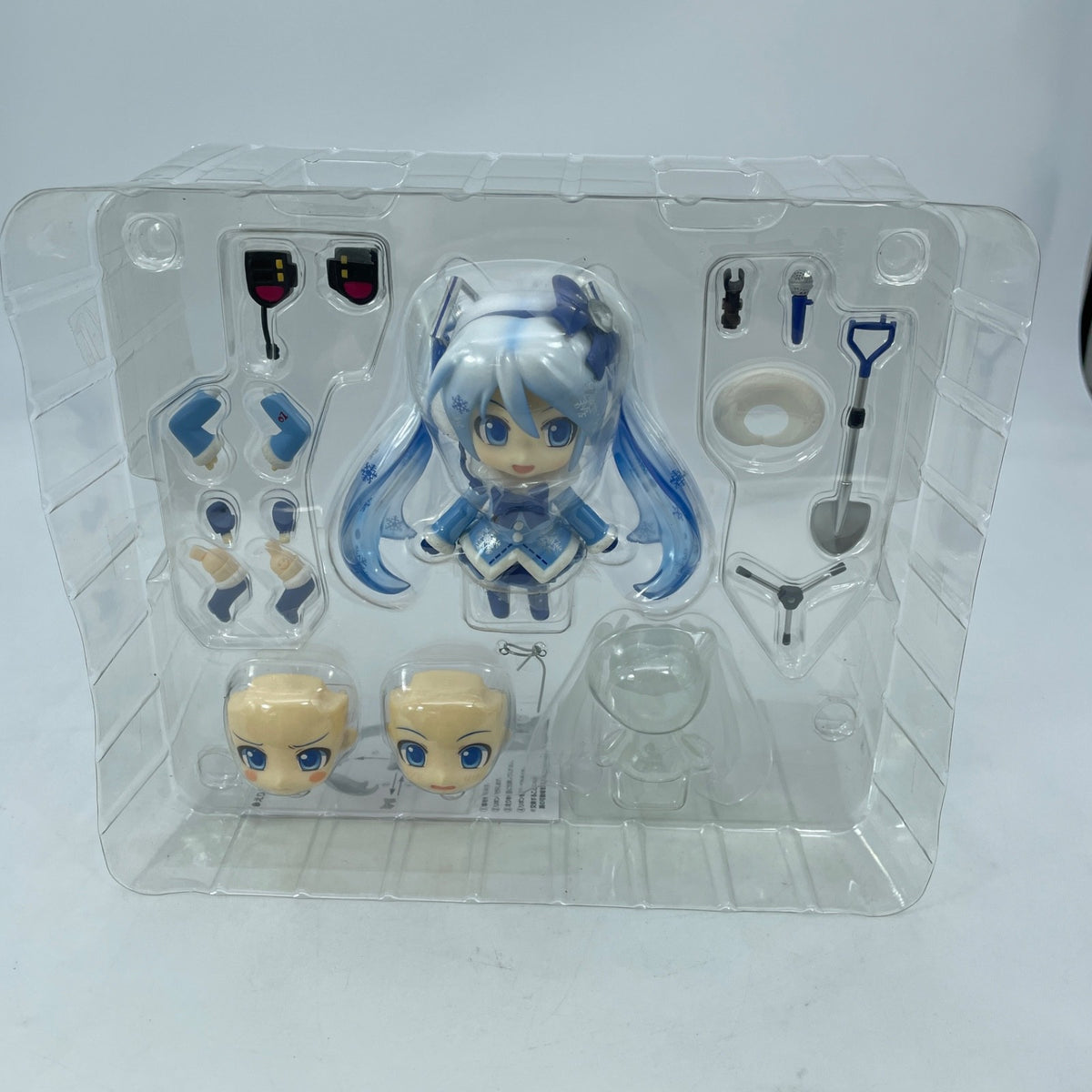 Nendoroid Snow Miku Fluffy Coat Ver. Figure GOOD SMILE COMPANY Japan seller