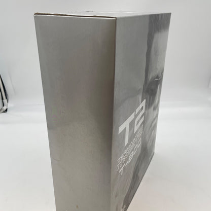 Hot Toys Terminator 2 T-800 1/6 Figure MMS117 Movie Masterpiece T2