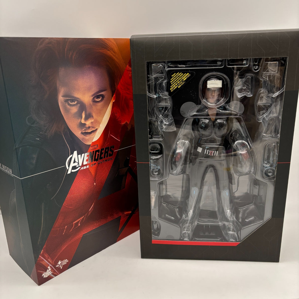 Hot Toys The Avengers Age of Ultron Black Widow 1/6 Figure Movie Masterpiece