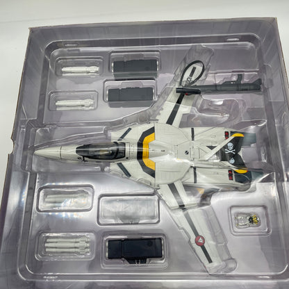 VF-1S Roy Focker dedicated machine 1/48 Perfect Transformation Macross Japan