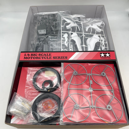 TAMIYA 1/6 Motorcycle Series No.42 Honda CRF 1000 L Africa Twin Display Model