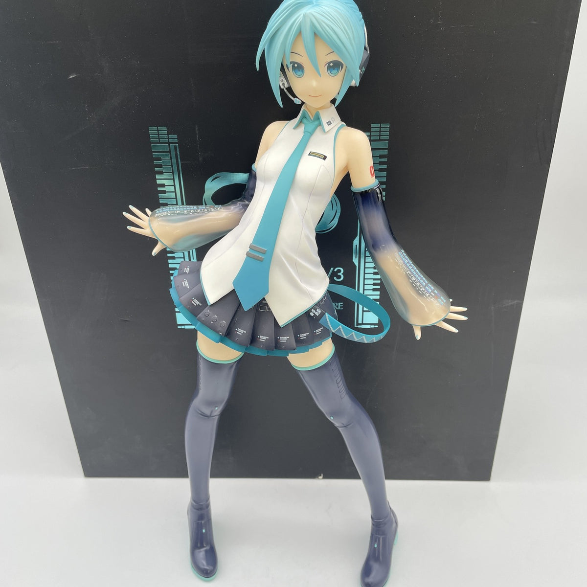 VOCALOID3 Hatsune Miku V3 1/4 PVC Figure FREEing B-style from From Japan