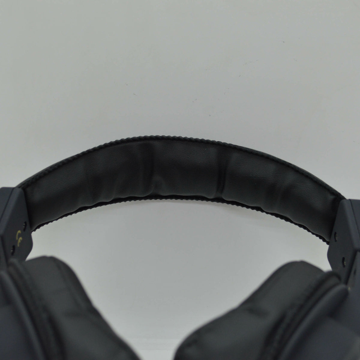 SOUND WARRIOR Semi-monitor Wired Headset SW-HP300 Black