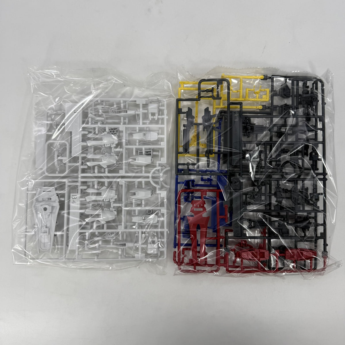 GAT-X105 Strike Gundam Entry Grade 1/144 BANDAI SPIRITS JP