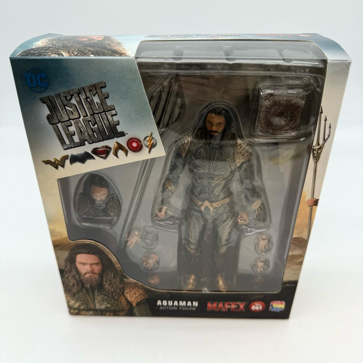MAFEX No.061 AQUAMAN Action Figure JUSTICE LEAGUE Medicom Toy