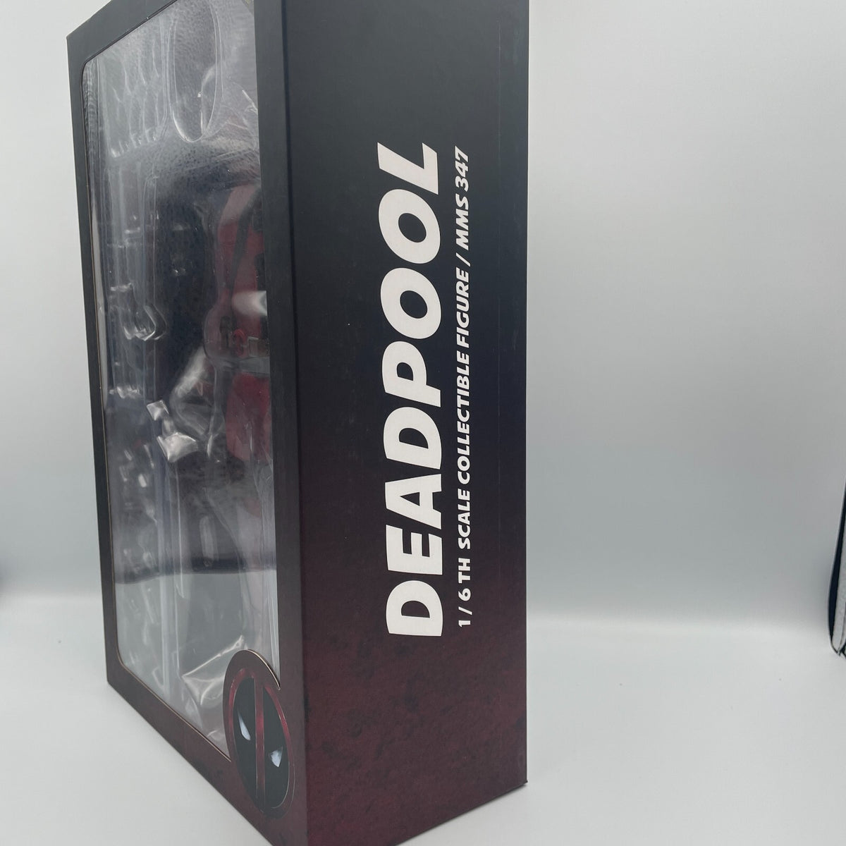 Hot Toys Deadpool 1/6 Action Figure Movie Masterpiece MMS347