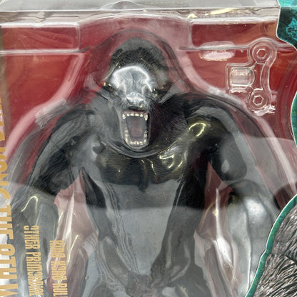 S.H MonsterArts KING KONG 2005 The 8th Wonder Of The World Figure Bandai Japan