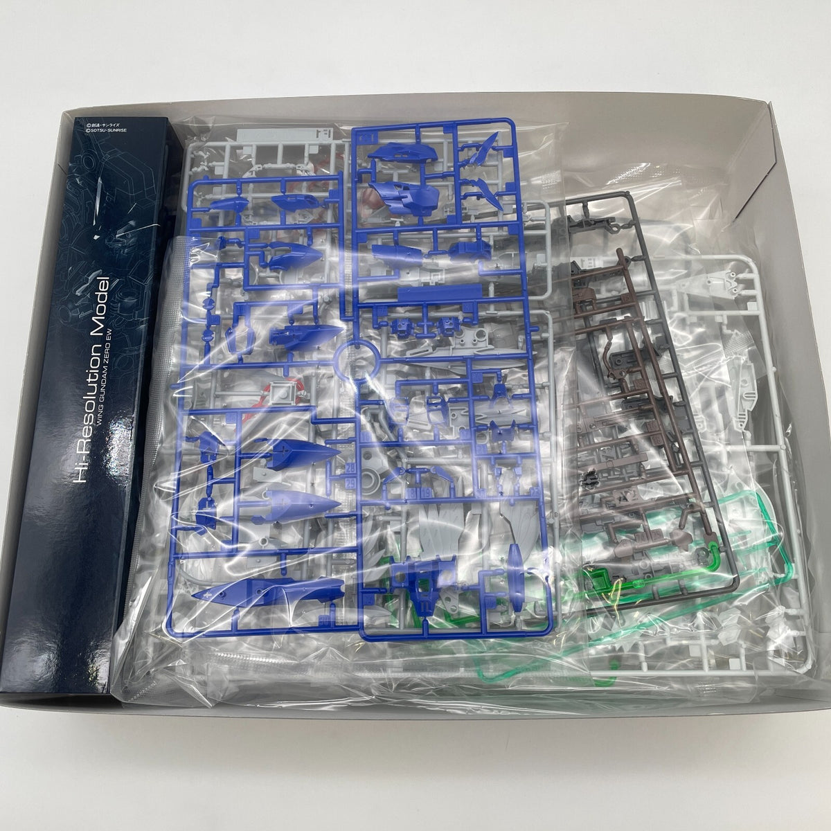 1/100 High resolution model Wing Gundam Zero EW Model kit W Endless Waltz Japan