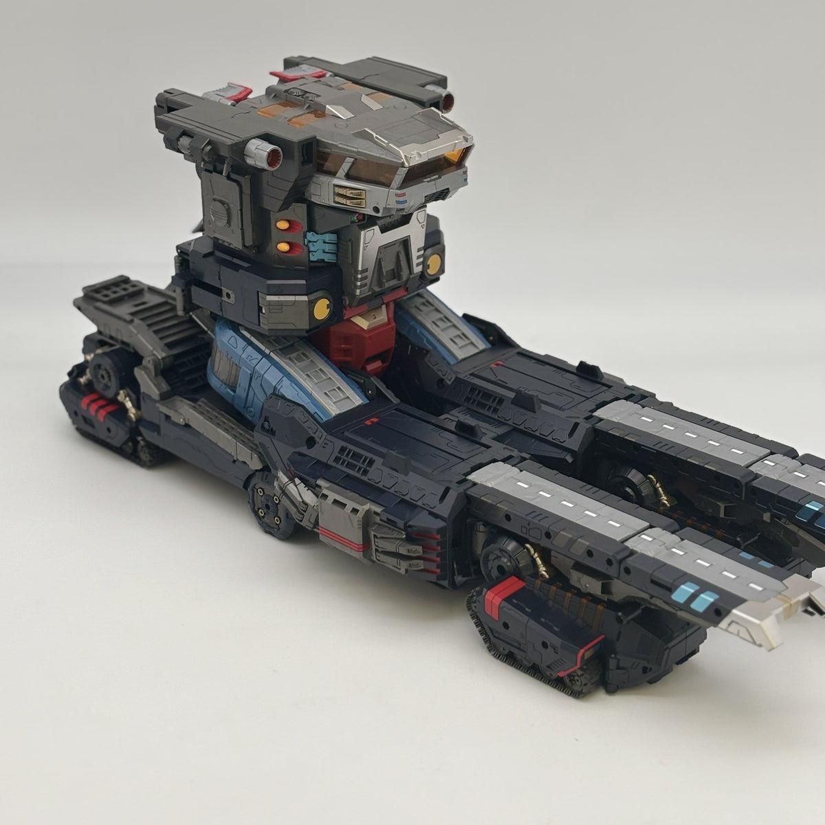 DA-95 Robot Base Land Mobile Battleship Grand Dion Diaclone
