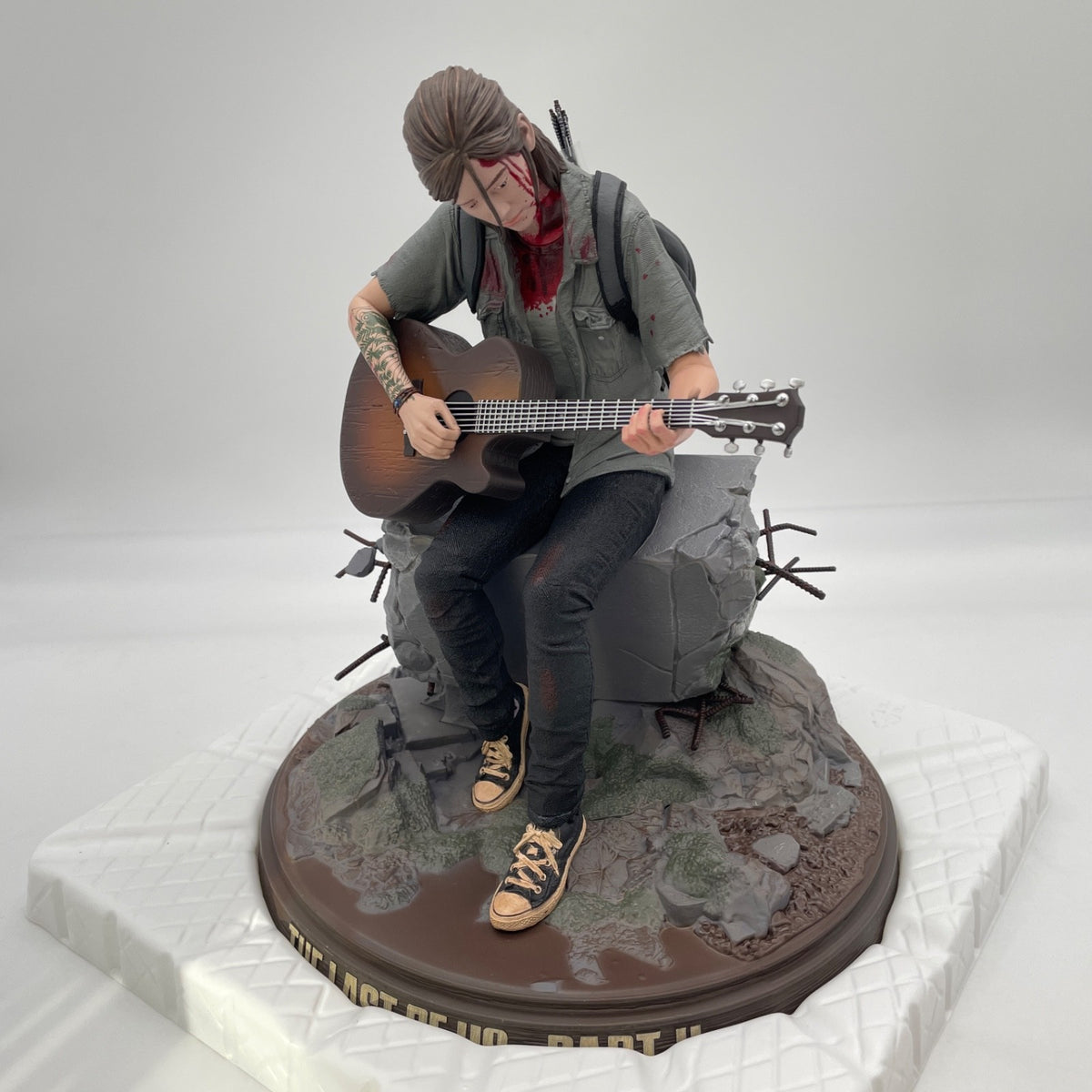 The Last Of Us Part II 2 Official Collectors Edition Ellie Statue Figure Japan